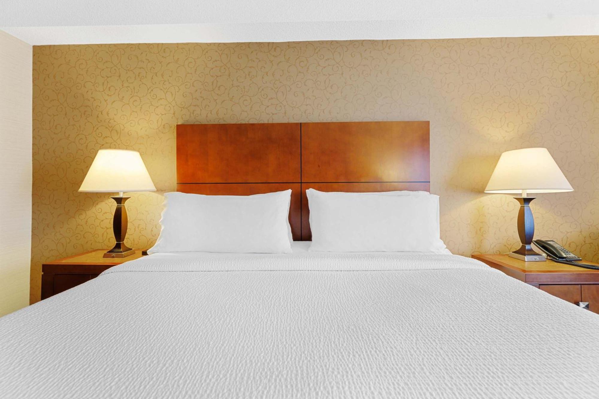 Sandman Hotel & Suites London Downtown Exterior foto